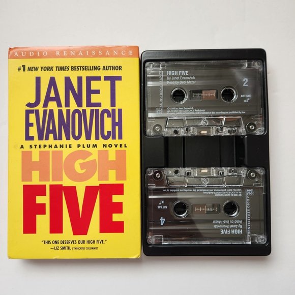 High Five  by Janet Evanovich Audio Cassette Tape Stephanie Plum Series - Picture 5 of 6